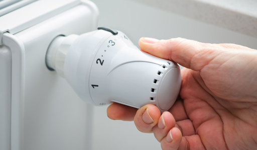 radiador con válvula termostatizable